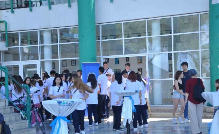 Melsa Mesleki Teknik ve Anadolu Lisesi’nde mezuniyet heyecanı