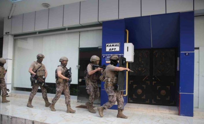 Mersin merkezli 2 ilde tefeci ve dolandırıcılara şafak operasyonu: 13 gözaltı kararı