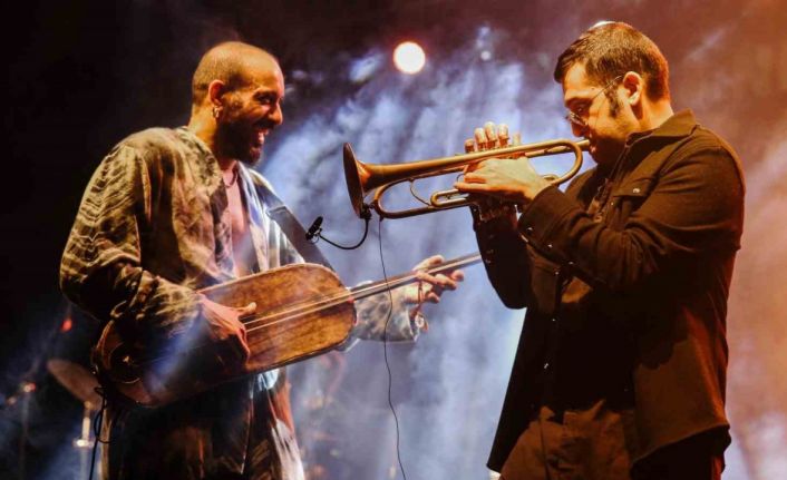 Mert Pekduraner ve Yemen Blues caz tutkunlarını büyüledi
