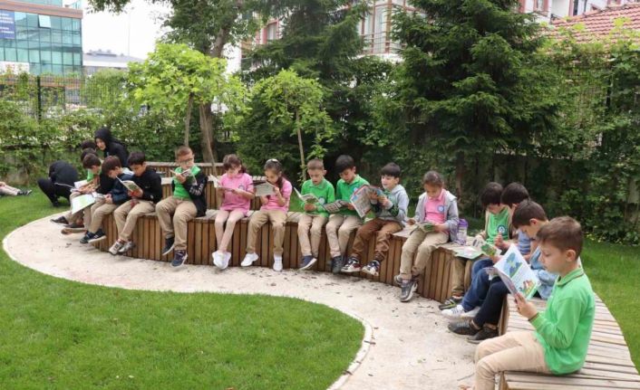 Millet kütüphanesi öğrencilerin uğrak mekanı haline geldi