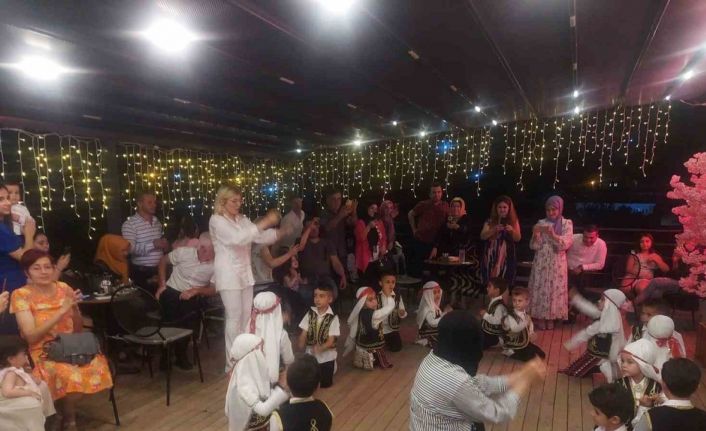 Miniklerin mezuniyet coşkusu