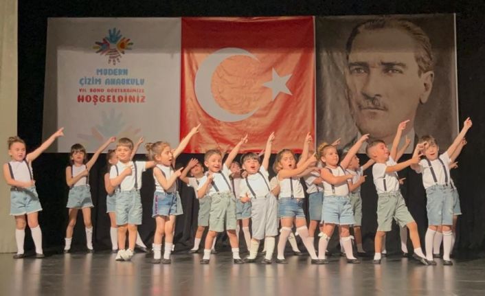 Modern Çizim Anaokulu Yıl Sonu Gösterisi Düzenlendi