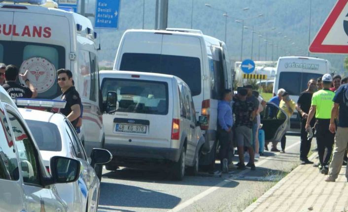 Muğla’da zincirleme kaza: 2 yaralı
