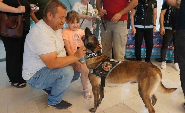Narkotik köpeği ’Kongar’ ilgi odağı oldu