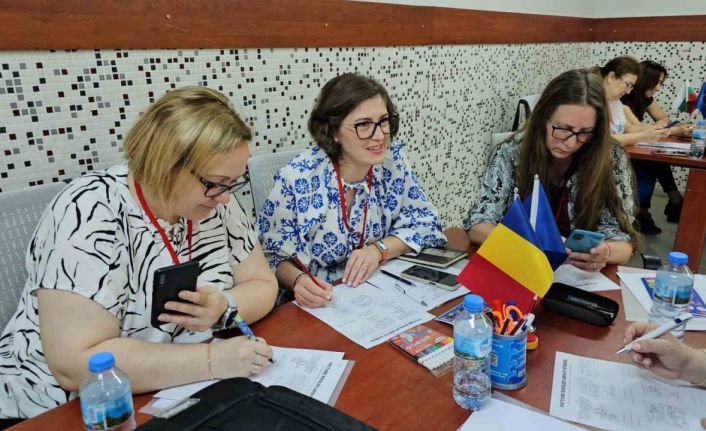 Nazilli’de 4 ülkeden öğretmenler öğrencilere sosyal destek için birlik oldu