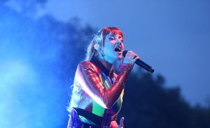 Nilüfer Nova Norda ile coştu