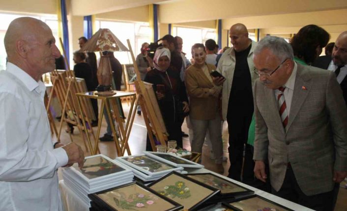 Ordu’da huzurevi sakinleri hünerlerini sergiledi: Elde edilen gelir depremzedelere bağışlanacak