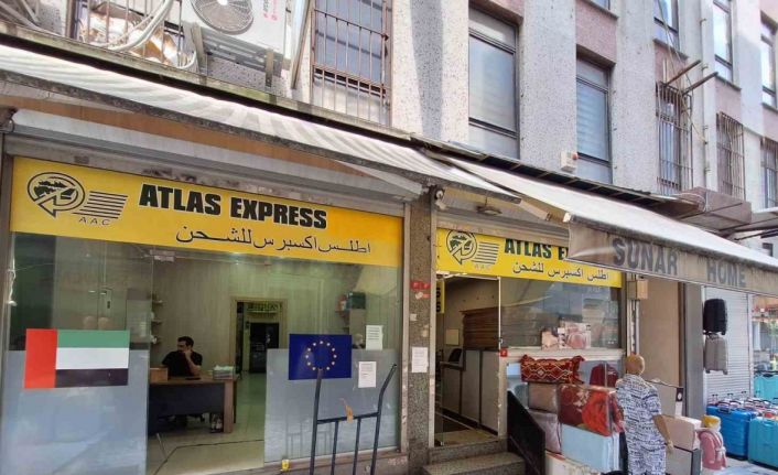 Parfümcüyü soyamayınca kargo şirketinden 1 milyon 400 bin lira değerinde döviz çaldılar