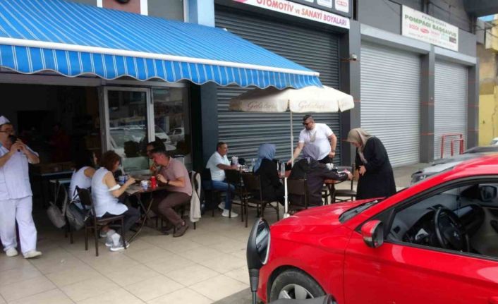 Pide ustası her pazar müşterilerine Türk Sanat Müziği konseri veriyor