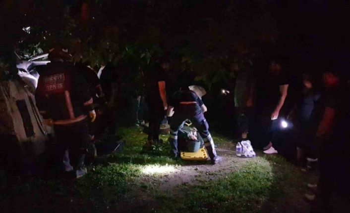 Sakarya’da cip ile çarpışan panelvan devrildi: 2 yaralı