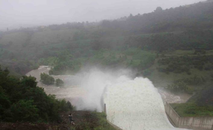 Samsun’da sel barajları doldurdu