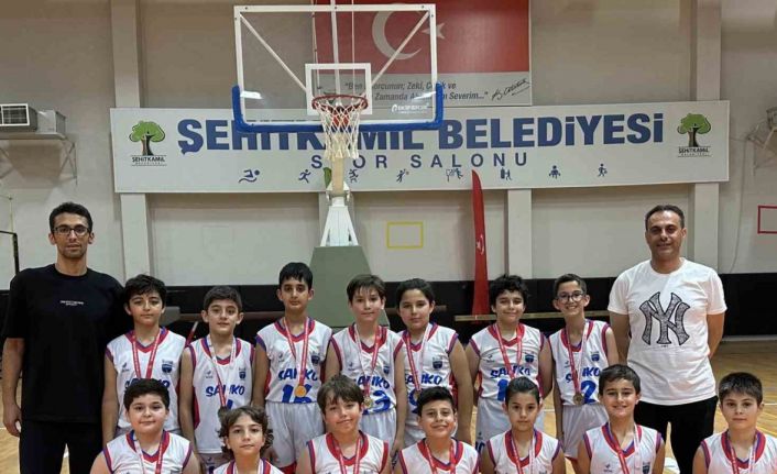SANKO Okulları basketbolda il birincisi oldu