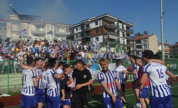 Selendi Belediyespor 31 yıl sonra ilk şampiyonluğunu yaşadı