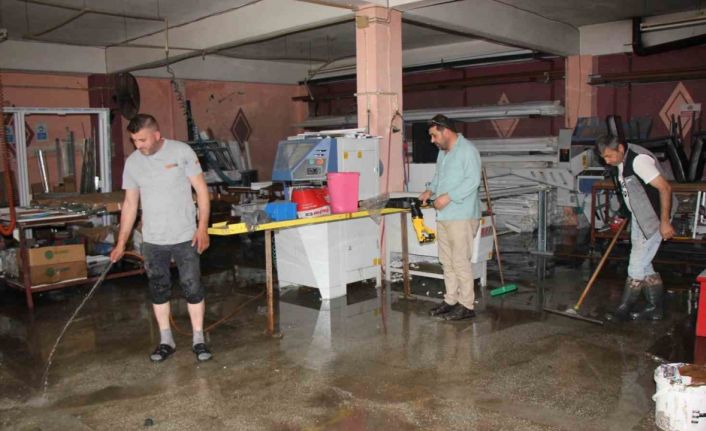 Selin vurduğu sanayide yaralar sarılıyor