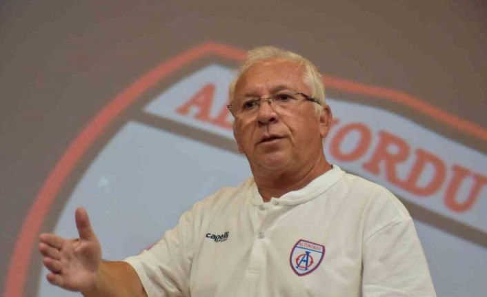 Seyit Mehmet Özkan: “Ülkemizdeki profesyonel futbol dünyası bana göre değil”