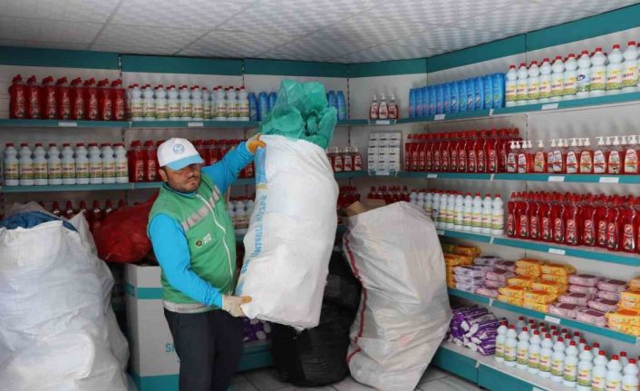 Sıfır atık ile 5 ayda 2 bin 500 ağacın kesilmesi önlendi
