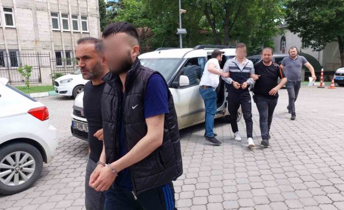 Silahla yaralamaya 2 gözaltı