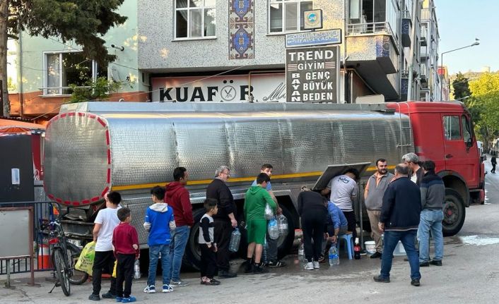 Sinop’ta vatandaşlara tankerlerle su dağıtılıyor