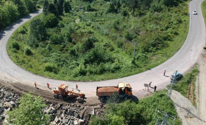 Sinop’un Ayancık ilçesinde sel sonrası çalışmalar devam ediyor