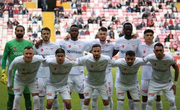 Sivasspor’da 9 futbolcunun sözleşmesi bitti