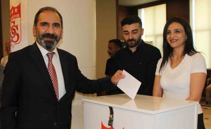 Sivasspor’da Mecnun Otyakmaz güven tazeledi