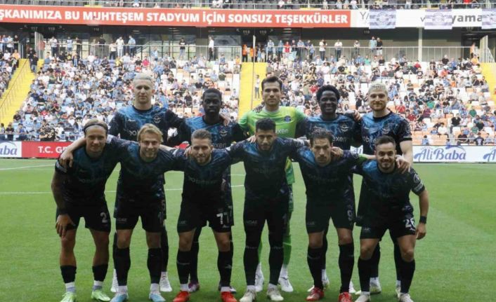 Spor Toto Süper Lig: Adana Demirspor: 1 - Başakşehir: 2  (İlk yarı)