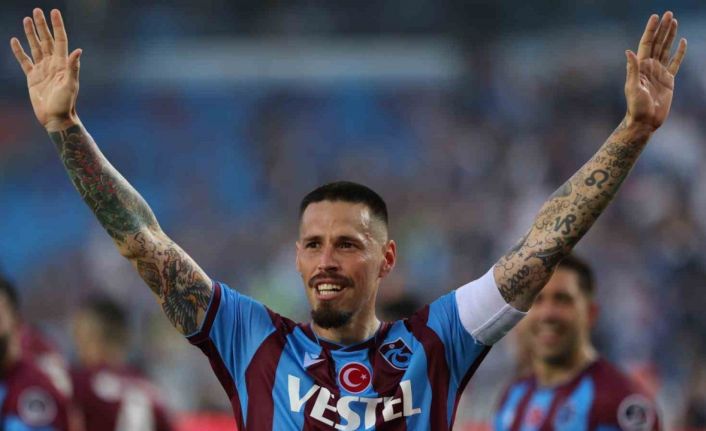 Spor Toto Süper Lig: Trabzonspor: 4 - Alanyaspor: 1 (İlk yarı)