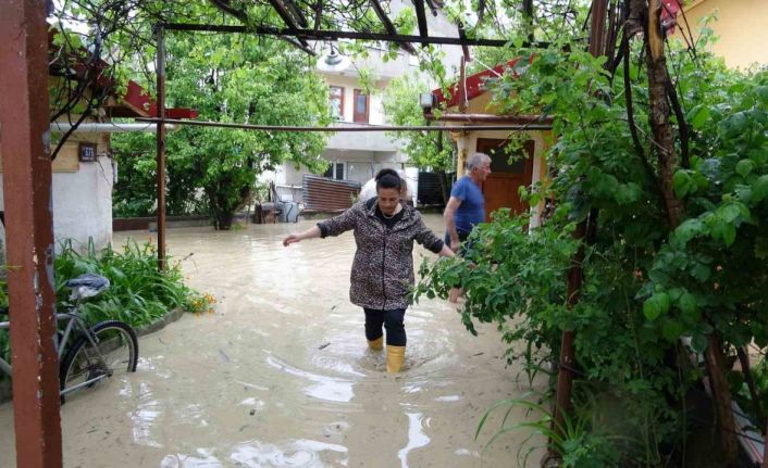 Sular çekilmeye başlayınca selin bilançosu ortaya çıkmaya başladı