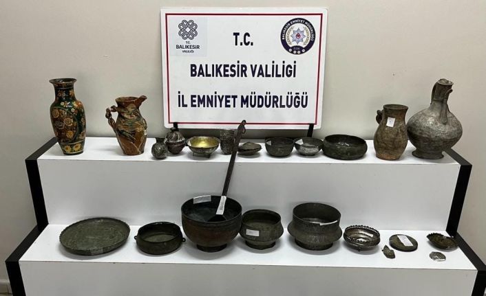 Tarihi eser operasyonunda ele geçirilenler polisi bile şaşırttı