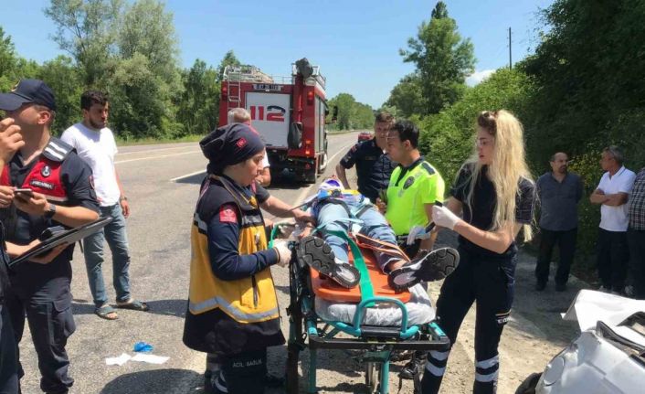 Tatile gittikleri otomobil takla atıp başka bir araçla çarpıştı: 1’i ağır 6 yaralı