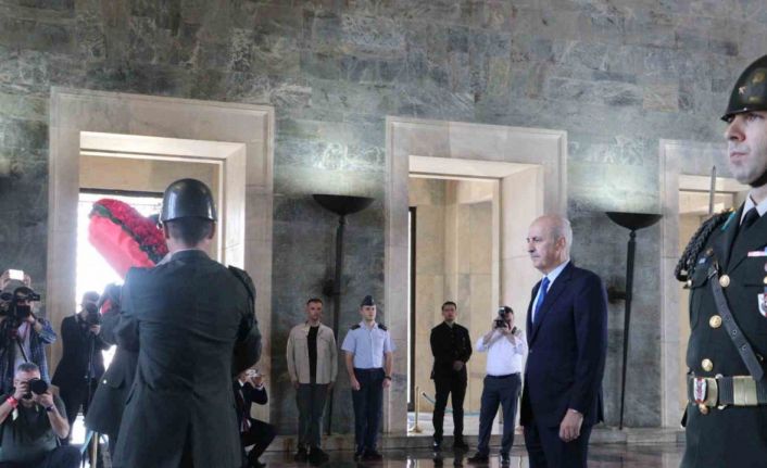 TBMM Başkanı Kurtulmuş ve Başkanlık Divanı üyelerinden Anıtkabir’e ziyaret