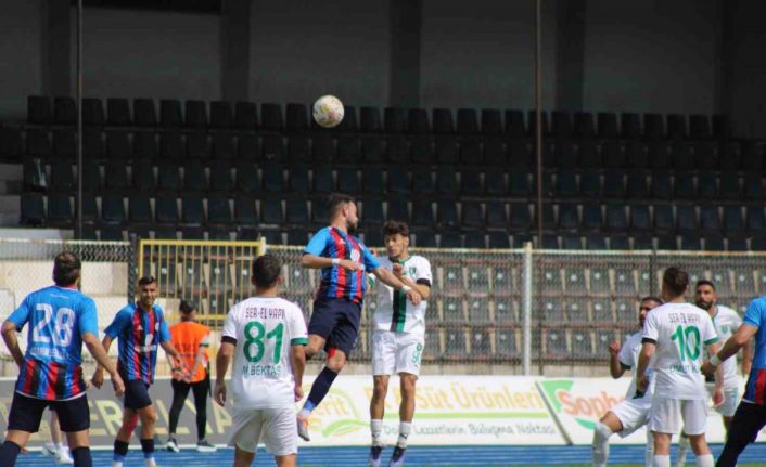 TFF 3. Lig: Efeler 09 SFK: 2 - Beyoğlu Yeni Çarşı Spor: 2