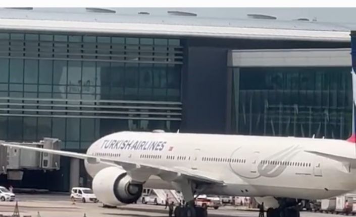 THY New York-İstanbul  seferini yapan uçakta fenalaşan yolcu hayatını kaybetti