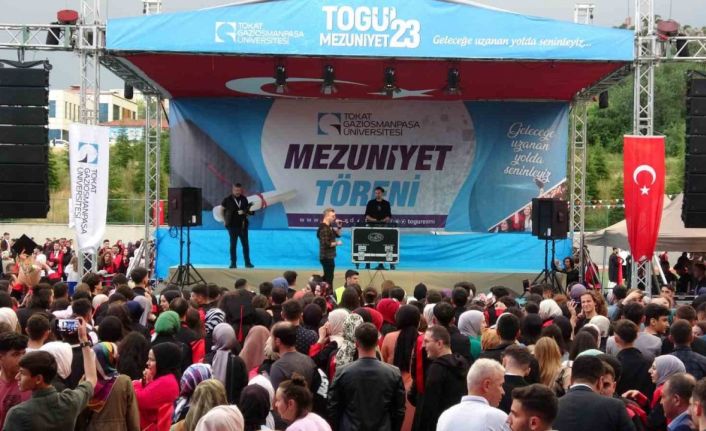 TOGÜ mezunlarını konser ile uğurladı