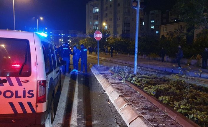 Trafikte tartıştığı kişi tarafından pompalı tüfekle vuruldu