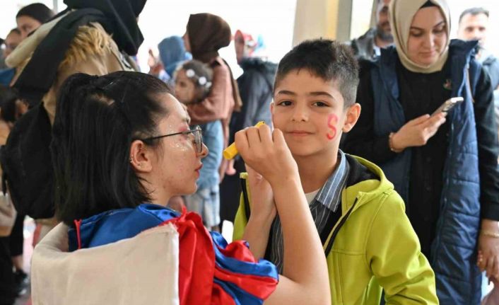 Türkiye’nin gül bahçesi Isparta’da festival coşkusu devam ediyor