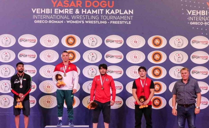 Uluslararası Yaşar Doğu, Vehbi Emre ve Hamit Kaplan Turnuvası’nda ilk gün tamamlandı