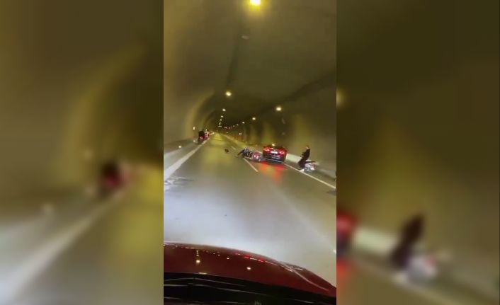 Üsküdar’da motosikletli asker eğlencesi kaza ile sonlandı