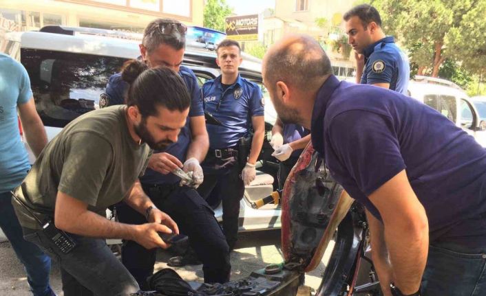 Üzerinde uyuşturucu çıkan gençlerle gazeteciler arasında ilginç diyalog