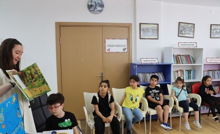 Yalova Belediyesi’nden çocuklara “Masal Saati” etkinliği