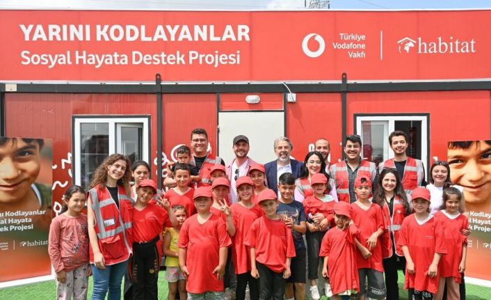 ’Yarını Kodlayanlar Sosyal Hayata Destek’ projesinde ikinci konteyner sınıf Kahramanmaraş’ta açıldı