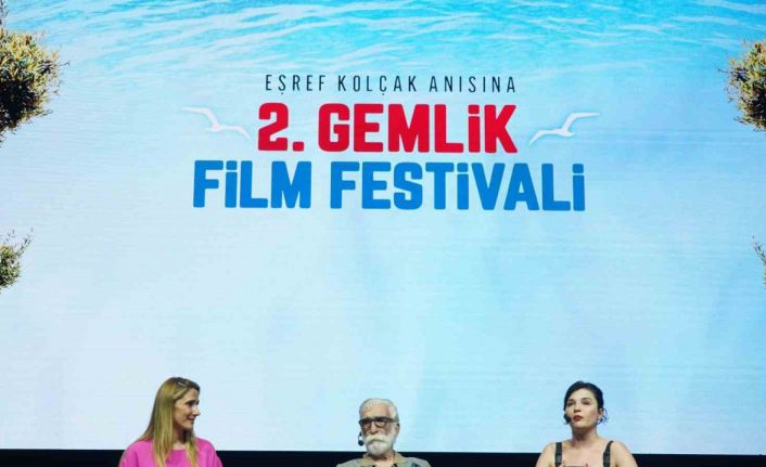 2. Gemlik Film Festivali’nin açılışını Cezmi Baskın ve Gonca Vuslateri yaptı