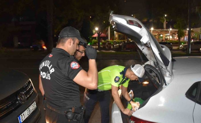 Adana’da huzur ve güven uygulaması:53 şahıs yakalandı