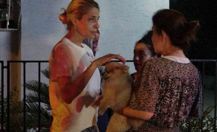 Adana’da korkutan yangın: Bir apartman sakini kucağında köpeğiyle dışarı çıktı