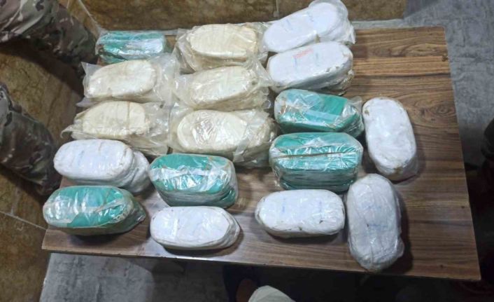 Afrin’de uyuşturucu operasyonu: 10 kilo esrar, 500 bin hap ele geçirildi