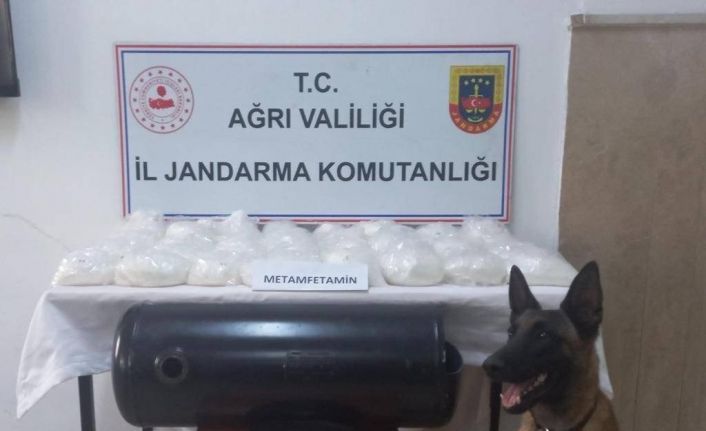 Ağrı’da 32 kilo metanfetamin ele geçildi