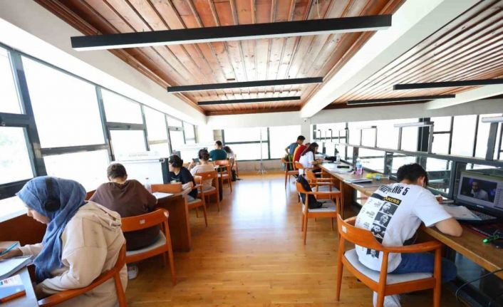 Aksaray’da kitap konaklarında yaz tatili yoğunluğu