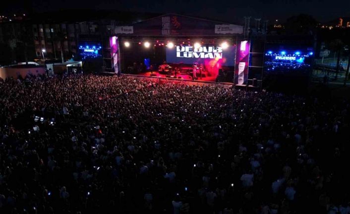 Aliağa, Manga ve Dedublüman ile coştu