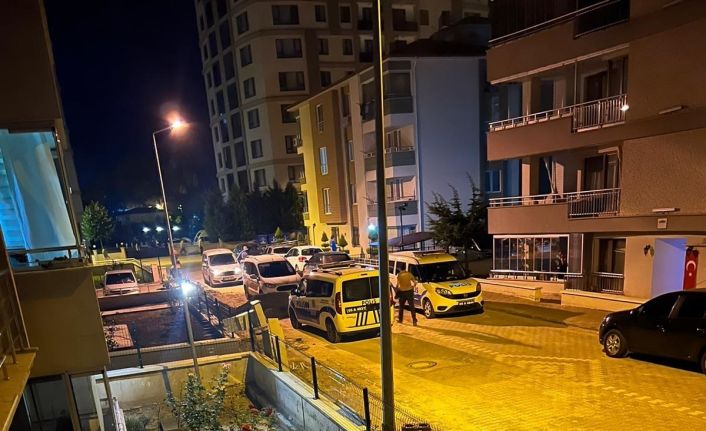 Amasya’da polisten kaçan yabancı uyruklular mahalleye dağıldı, 14 kişi yakalandı