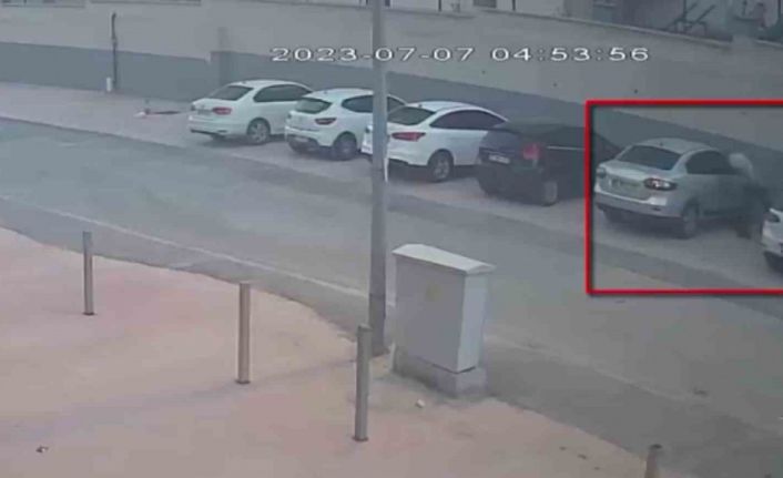 Araçtan hırsızlık yapan şüpheli, polisten kaçamadı